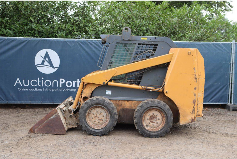 Case LS7 - Încărcător frontal pe pneuri: Foto 2 Case LS7 - Încărcător frontal pe pneuri: Foto 2