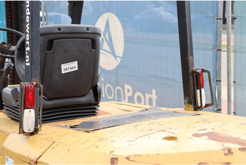 Stivuitor diesel Caterpillar DP45: Foto 16