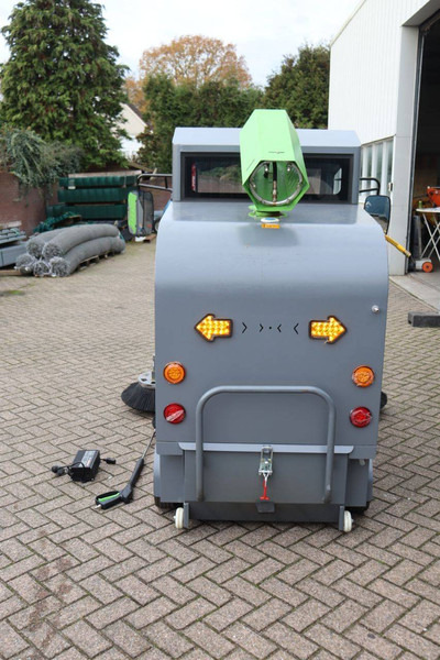 D19 - Măturătoare stradală: Foto 5 D19 - Măturătoare stradală: Foto 5