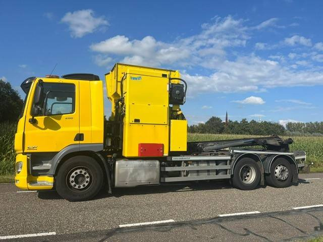 DAF CF290 - Camion furgon: Foto 1 DAF CF290 - Camion furgon: Foto 1
