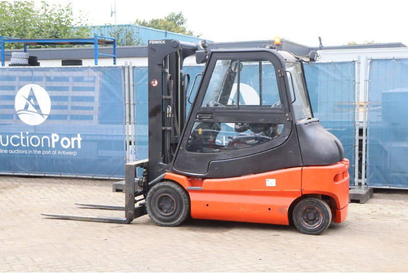 Fenwick-Linde E30/02 - Electrostivuitor: Foto 3 Fenwick-Linde E30/02 - Electrostivuitor: Foto 3