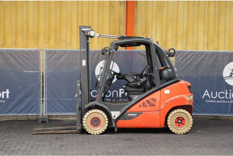 Fenwick-Linde H25T-02 - Stivuitor GPL: Foto 2 Fenwick-Linde H25T-02 - Stivuitor GPL: Foto 2
