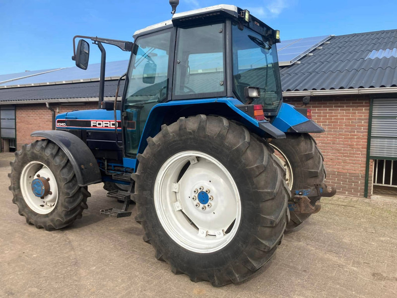Ford 8340 - Tractor agricol: Foto 4 Ford 8340 - Tractor agricol: Foto 4