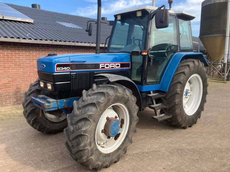 Ford 8340 - Tractor agricol: Foto 1 Ford 8340 - Tractor agricol: Foto 1