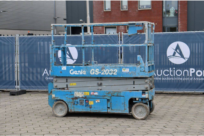 Genie GS-2032 - Platforma foarfeca: Foto 3 Genie GS-2032 - Platforma foarfeca: Foto 3
