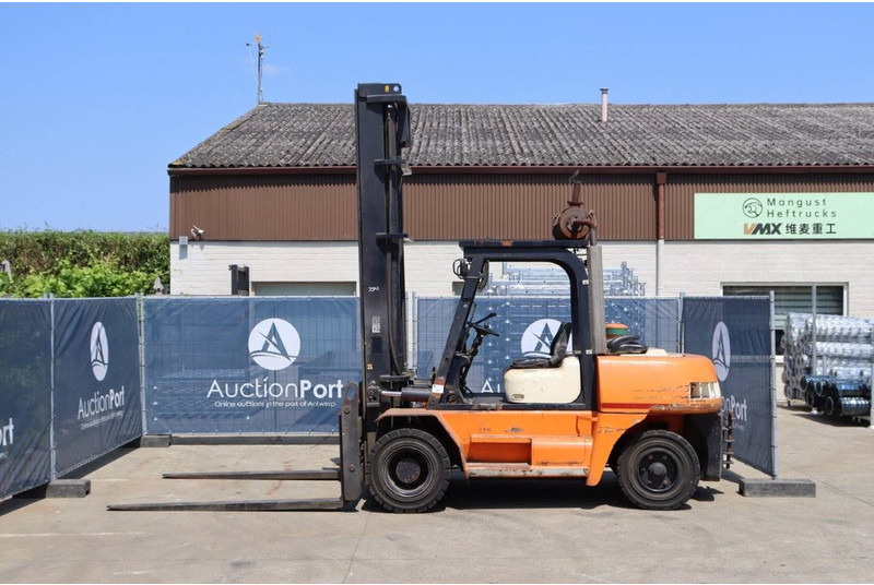 Halla HDF70 - Stivuitor diesel: Foto 2 Halla HDF70 - Stivuitor diesel: Foto 2