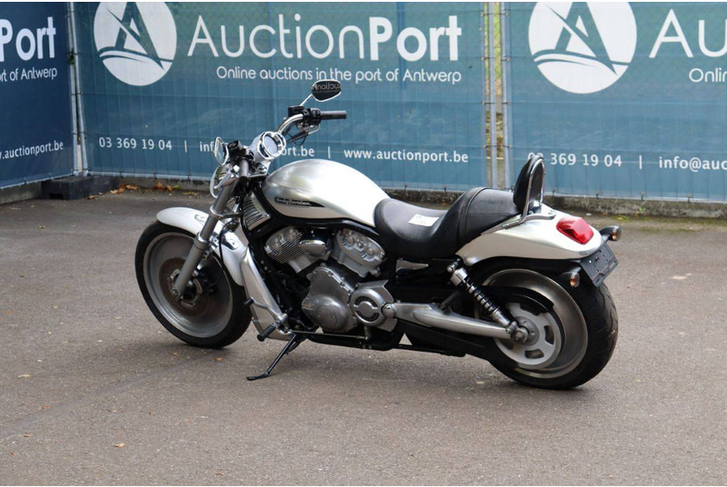 Harley-Davidson V-Rod VRSC - Motocicletă: Foto 3 Harley-Davidson V-Rod VRSC - Motocicletă: Foto 3