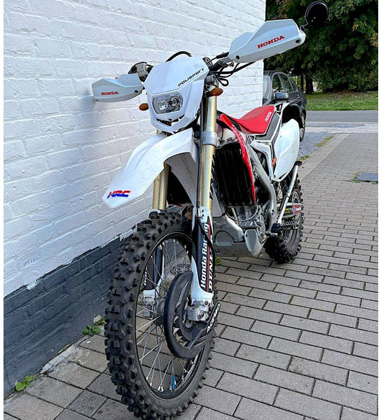 Honda CRF 500 R - Motocicletă: Foto 1 Honda CRF 500 R - Motocicletă: Foto 1