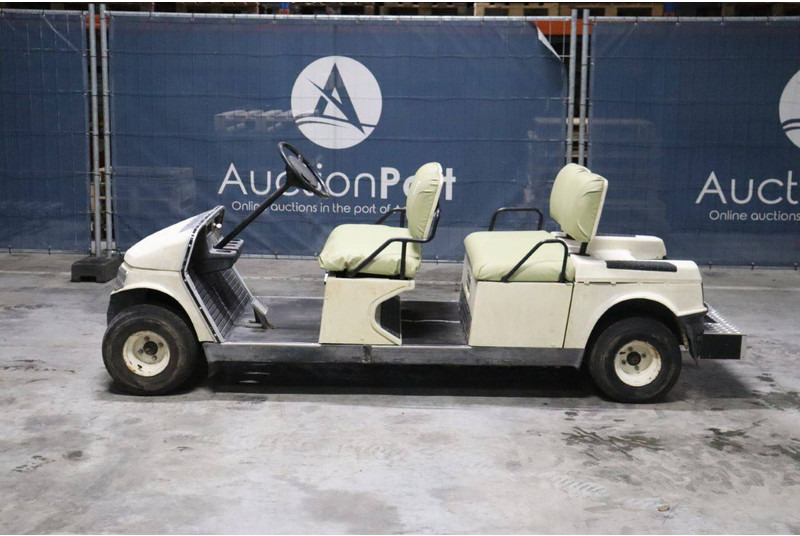 Hyundai  - Mașină de golf: Foto 2 Hyundai  - Mașină de golf: Foto 2