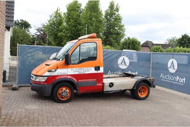 Iveco 35C17 - Camion transport containere/ Swap body: Foto 1 Iveco 35C17 - Camion transport containere/ Swap body: Foto 1