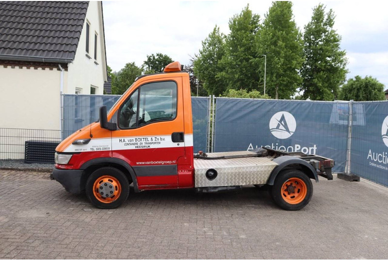 Iveco 35C17 - Camion transport containere/ Swap body: Foto 2 Iveco 35C17 - Camion transport containere/ Swap body: Foto 2