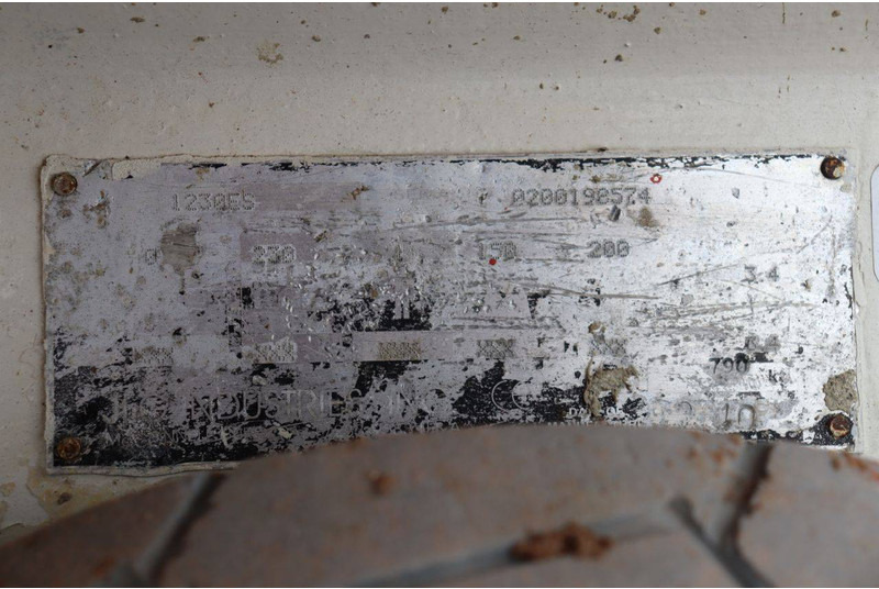 Autopropulsată platformă JLG 1230ES: Foto 12