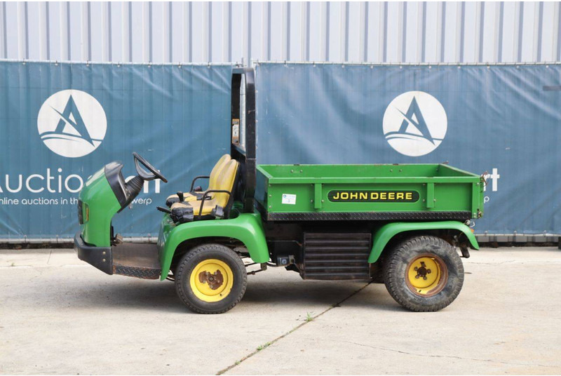 John Deere 2030A - Mașină de golf: Foto 1 John Deere 2030A - Mașină de golf: Foto 1
