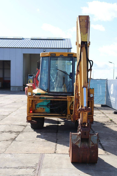 Komatsu WB97R - Buldoexcavator: Foto 5 Komatsu WB97R - Buldoexcavator: Foto 5