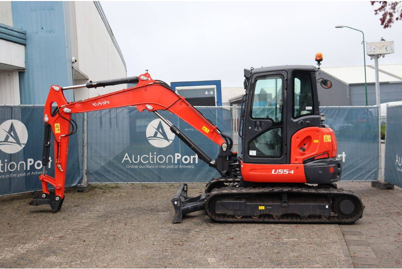 Kubota U55-4 - Excavator pe şenile: Foto 2 Kubota U55-4 - Excavator pe şenile: Foto 2