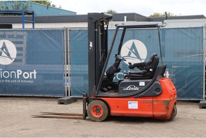 Linde E16C - Electrostivuitor: Foto 3 Linde E16C - Electrostivuitor: Foto 3