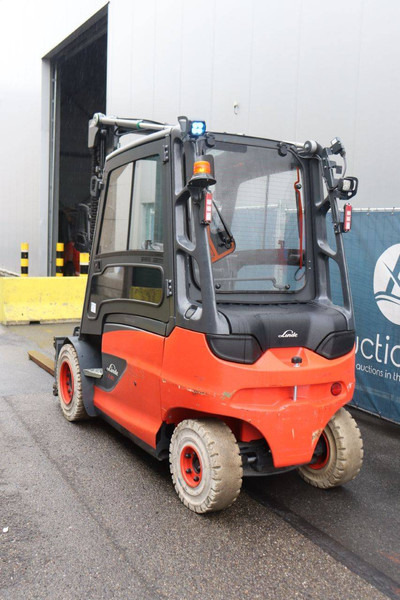 Linde E50HL-01 - Electrostivuitor: Foto 4 Linde E50HL-01 - Electrostivuitor: Foto 4