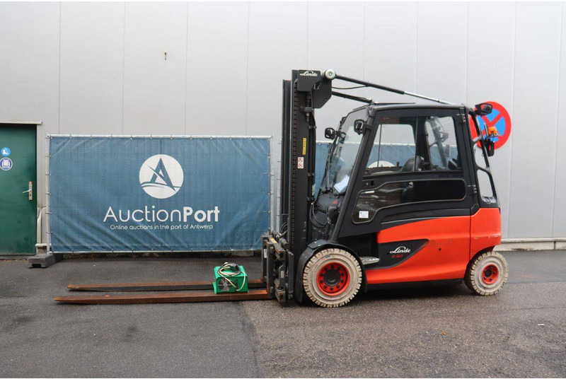 Linde E50HL-01 - Electrostivuitor: Foto 1 Linde E50HL-01 - Electrostivuitor: Foto 1