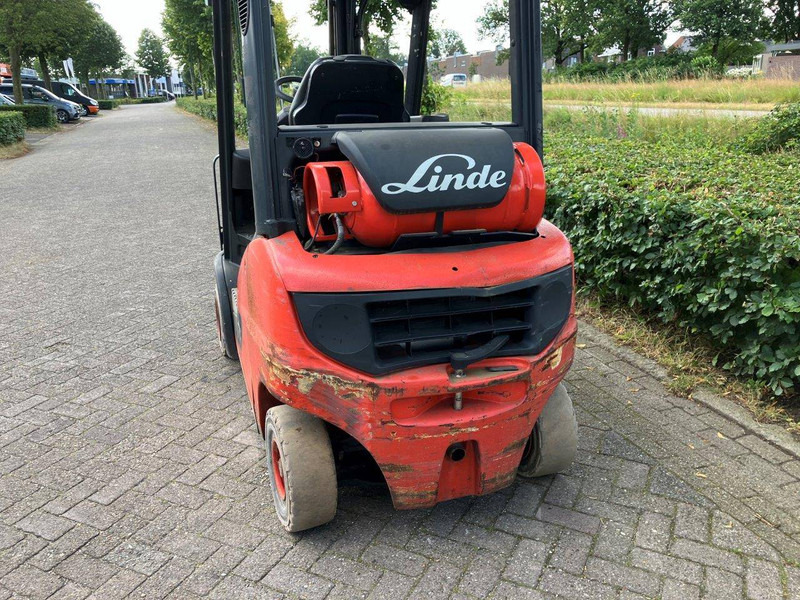Linde H20T-01 - Stivuitor GPL: Foto 4 Linde H20T-01 - Stivuitor GPL: Foto 4