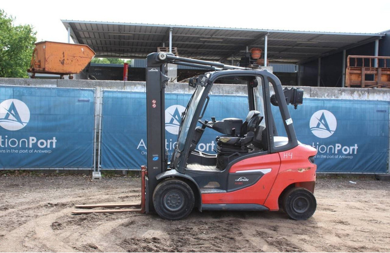 Linde H30D-01 - Stivuitor diesel: Foto 1 Linde H30D-01 - Stivuitor diesel: Foto 1