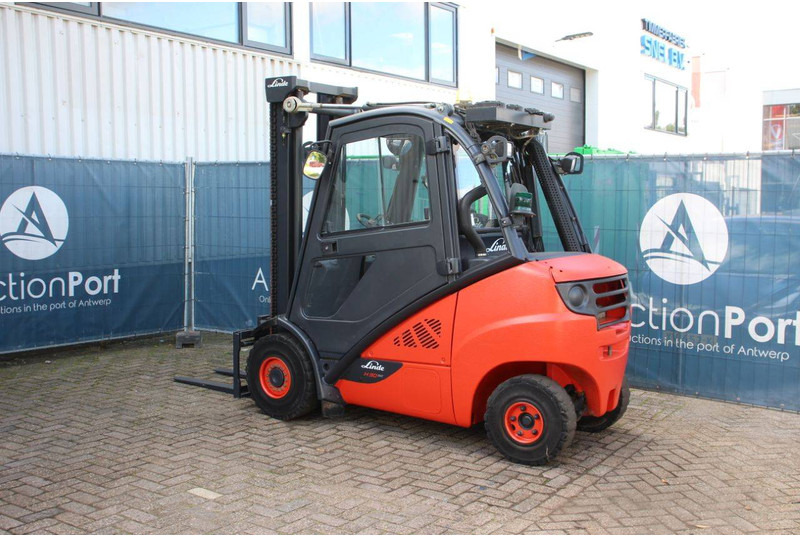 Linde H30D-02 - Stivuitor diesel: Foto 3 Linde H30D-02 - Stivuitor diesel: Foto 3