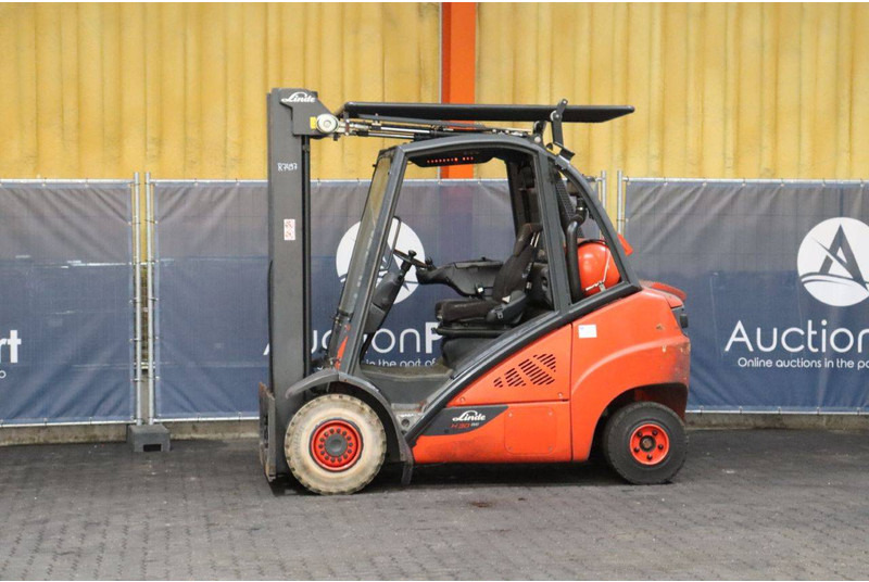 Linde H30T-02 - Stivuitor GPL: Foto 1 Linde H30T-02 - Stivuitor GPL: Foto 1