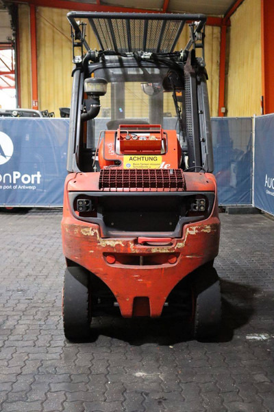 Linde H30T-02 - Stivuitor GPL: Foto 5 Linde H30T-02 - Stivuitor GPL: Foto 5