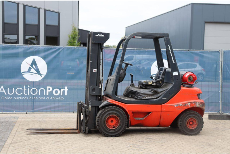 Linde H30T-03 - Stivuitor GPL: Foto 1 Linde H30T-03 - Stivuitor GPL: Foto 1