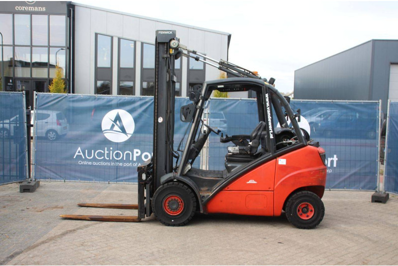 Linde H30T - Stivuitor GPL: Foto 2 Linde H30T - Stivuitor GPL: Foto 2