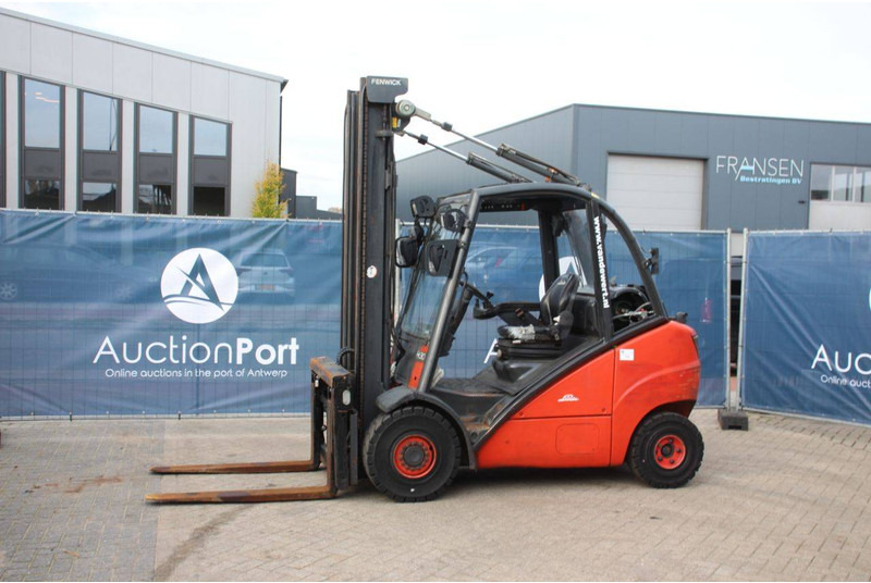 Linde H30T - Stivuitor GPL: Foto 1 Linde H30T - Stivuitor GPL: Foto 1