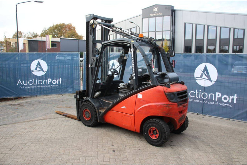 Linde H30T - Stivuitor GPL: Foto 3 Linde H30T - Stivuitor GPL: Foto 3