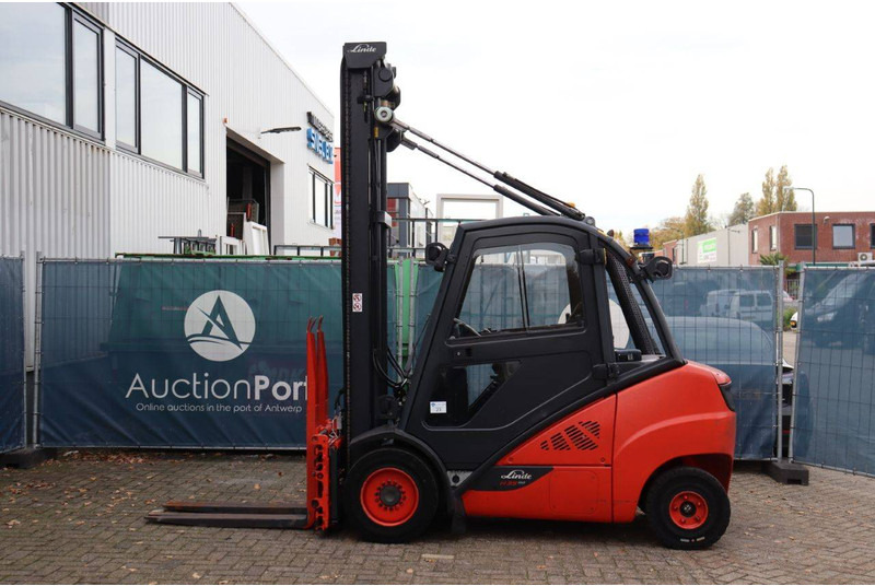 Linde H35D-02 - Stivuitor diesel: Foto 2 Linde H35D-02 - Stivuitor diesel: Foto 2