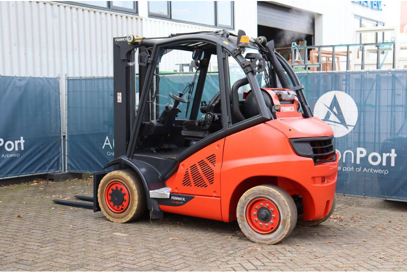 Linde H40T-02 - Stivuitor GPL: Foto 3 Linde H40T-02 - Stivuitor GPL: Foto 3