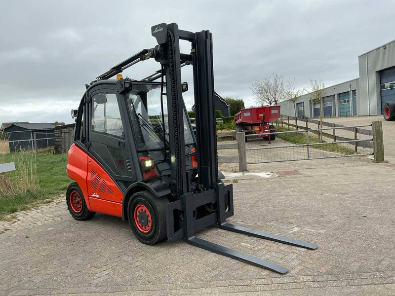 Linde H45T - Stivuitor GPL: Foto 5 Linde H45T - Stivuitor GPL: Foto 5