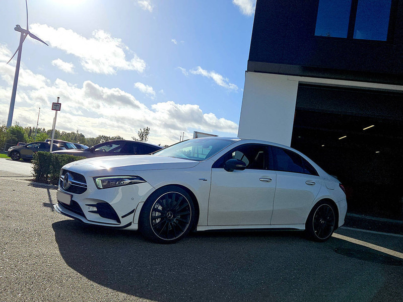 Mercedes-Benz A-Klasse (W117 - update) Berline _ A 35 Turbo 4Matic - Berlină/ Sedan: Foto 2 Mercedes-Benz A-Klasse (W117 - update) Berline _ A 35 Turbo 4Matic - Berlină/ Sedan: Foto 2