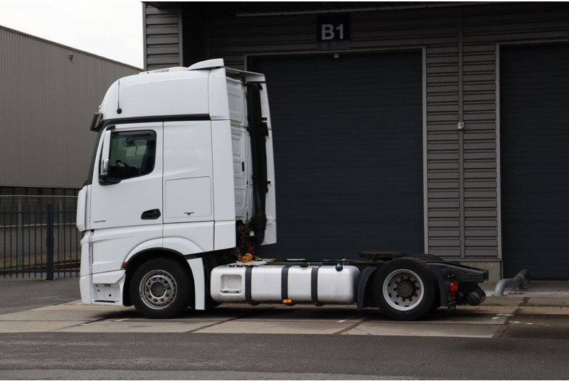 Mercedes-Benz Actros - Camion şasiu: Foto 3 Mercedes-Benz Actros - Camion şasiu: Foto 3