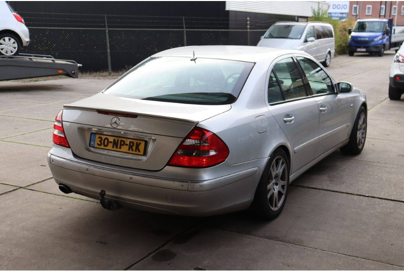 Mercedes-Benz E-Klasse 200 CDI - Berlină/ Sedan: Foto 5 Mercedes-Benz E-Klasse 200 CDI - Berlină/ Sedan: Foto 5
