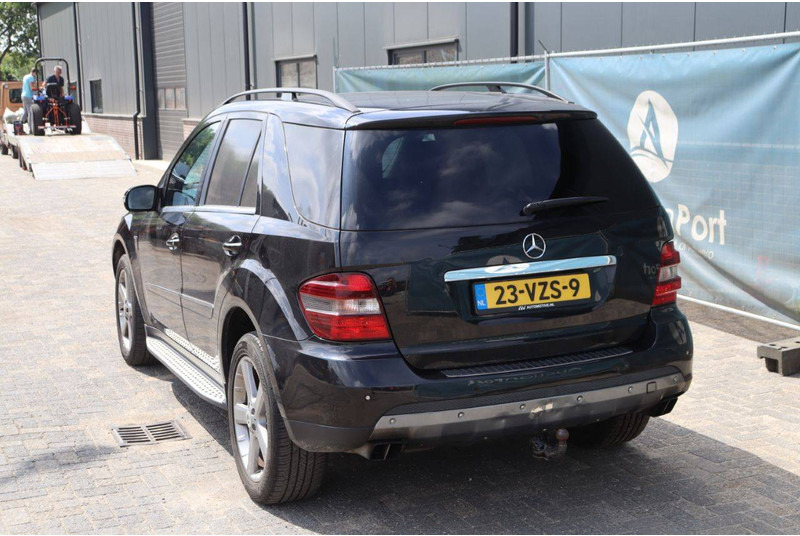 Mercedes-Benz M-Klasse ML 320 CDI 4 MATIC - SUV: Foto 5 Mercedes-Benz M-Klasse ML 320 CDI 4 MATIC - SUV: Foto 5
