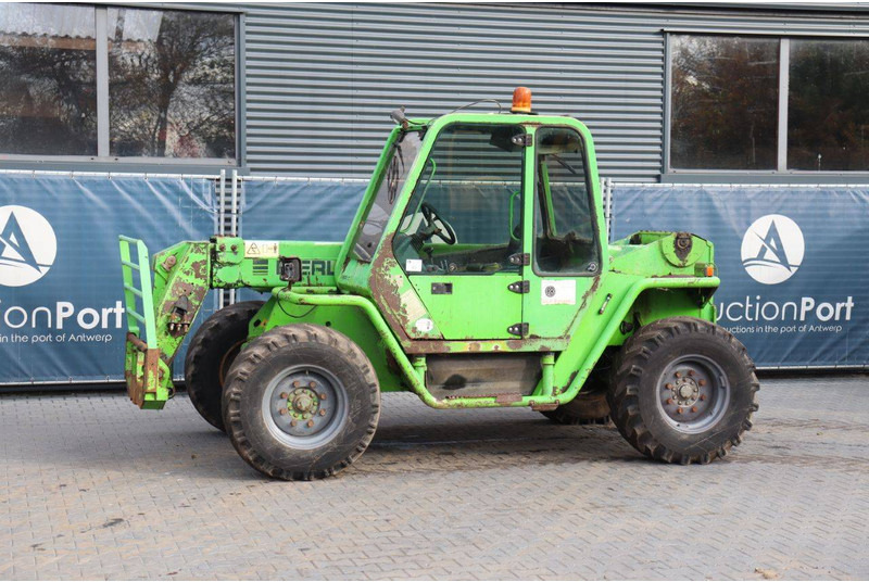 Merlo P27.7-EVS - Stivuitor telescopic: Foto 1 Merlo P27.7-EVS - Stivuitor telescopic: Foto 1
