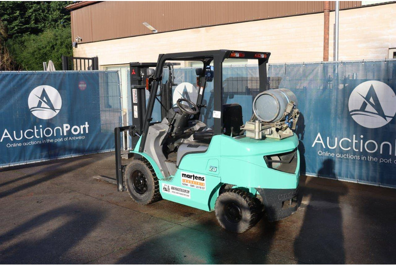 Mitsubishi FGE25T - Stivuitor GPL: Foto 3 Mitsubishi FGE25T - Stivuitor GPL: Foto 3