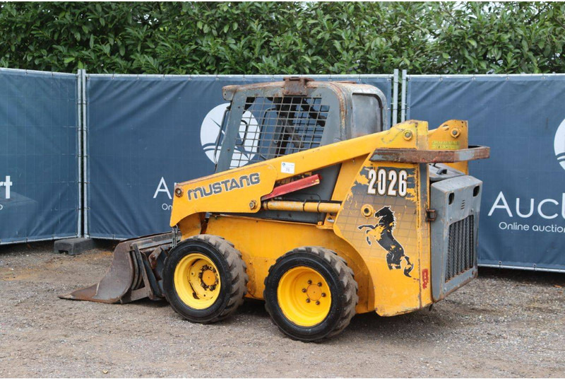 Mustang 2026 - Încărcător frontal pe pneuri: Foto 3 Mustang 2026 - Încărcător frontal pe pneuri: Foto 3