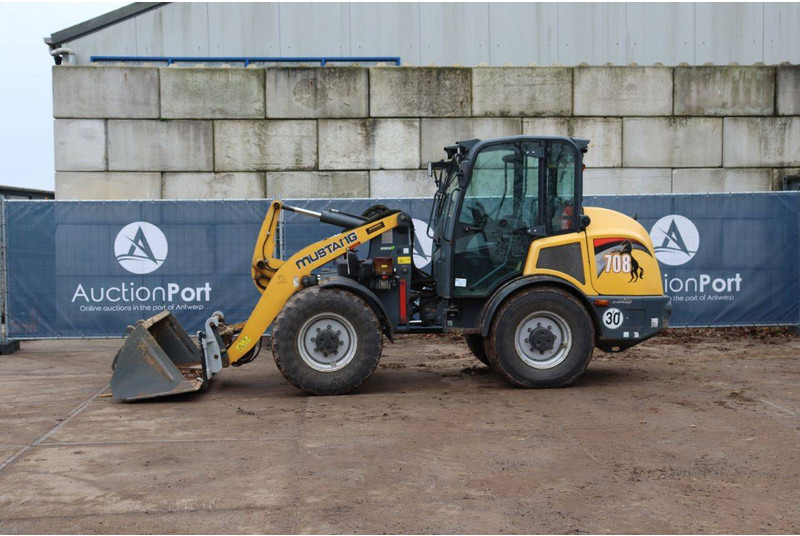 Mustang AL 708 - Încărcător frontal pe pneuri: Foto 2 Mustang AL 708 - Încărcător frontal pe pneuri: Foto 2