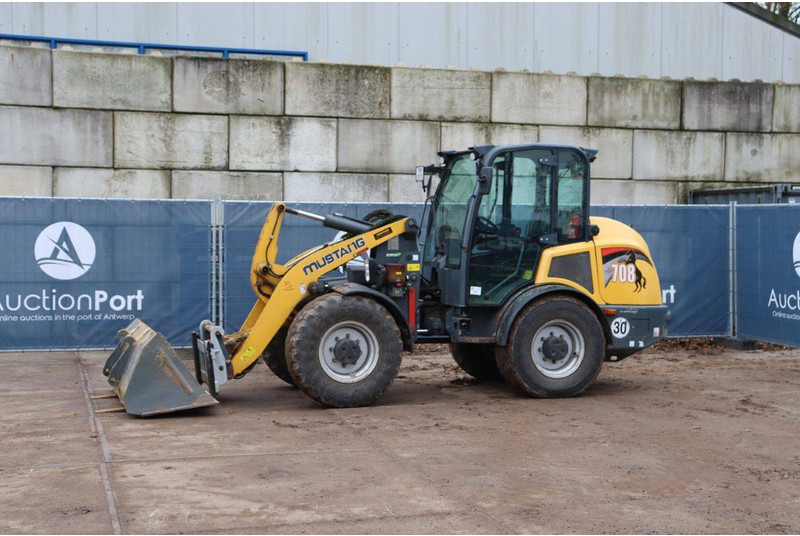Mustang AL 708 - Încărcător frontal pe pneuri: Foto 1 Mustang AL 708 - Încărcător frontal pe pneuri: Foto 1
