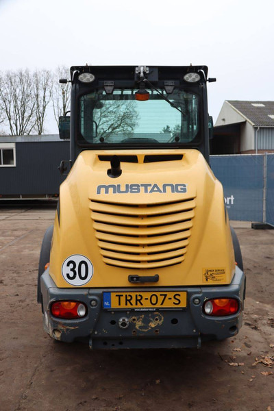 Mustang AL 708 - Încărcător frontal pe pneuri: Foto 5 Mustang AL 708 - Încărcător frontal pe pneuri: Foto 5