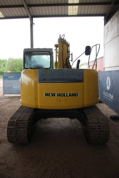 New Holland E115SR - Excavator pe şenile: Foto 4 New Holland E115SR - Excavator pe şenile: Foto 4
