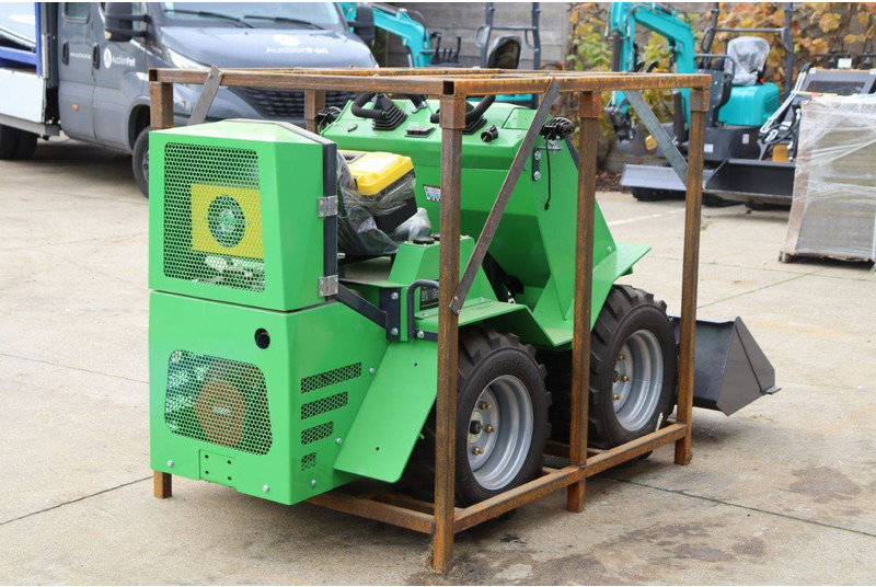 Nycheki SK-K105 - Încărcător frontal pe pneuri: Foto 5 Nycheki SK-K105 - Încărcător frontal pe pneuri: Foto 5