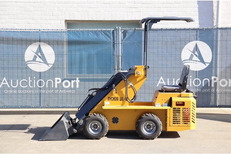 Nycheki WL-10 - Încărcător frontal pe pneuri: Foto 2 Nycheki WL-10 - Încărcător frontal pe pneuri: Foto 2