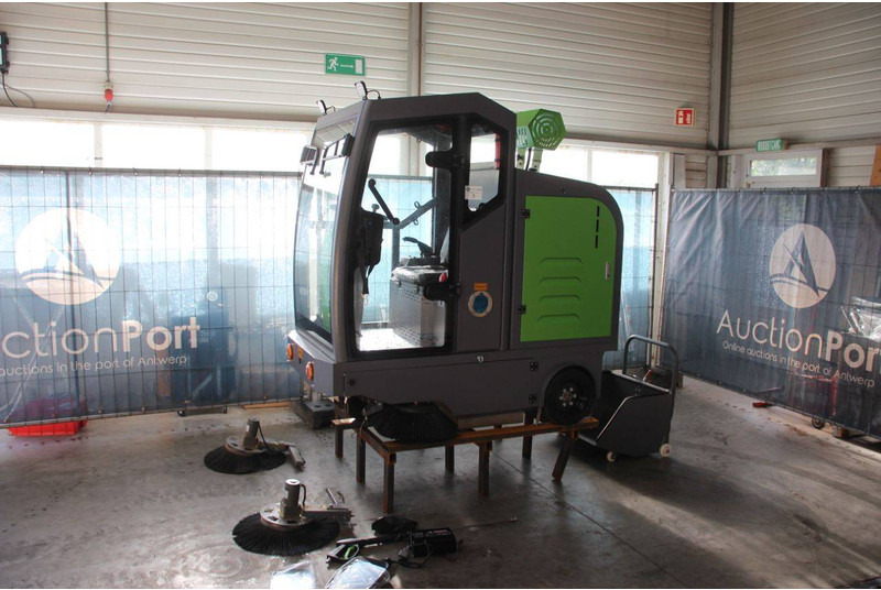 Onbekend D19 - Măturătoare stradală: Foto 1 Onbekend D19 - Măturătoare stradală: Foto 1