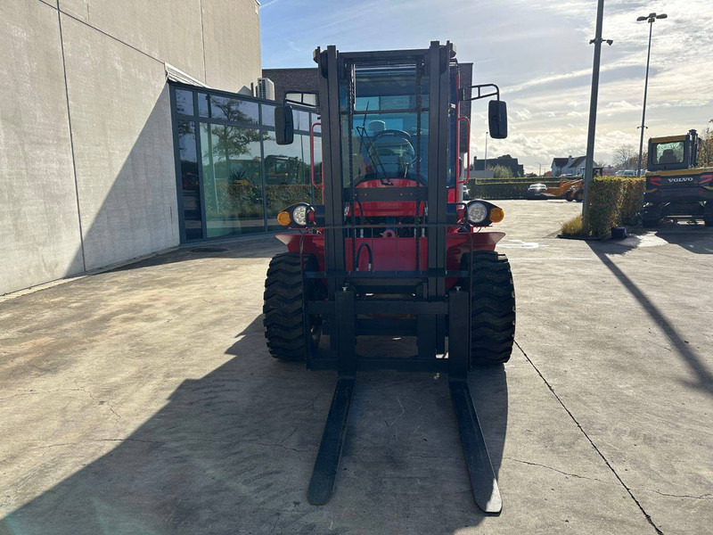 Onbekend RTF-3500 - Stivuitor de teren dificil: Foto 2 Onbekend RTF-3500 - Stivuitor de teren dificil: Foto 2