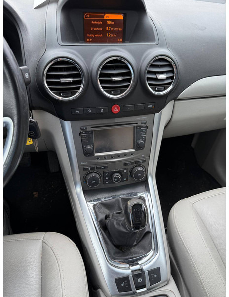 Berlină/ Sedan Opel Antara 2.2 CDTI Automatic: Foto 11